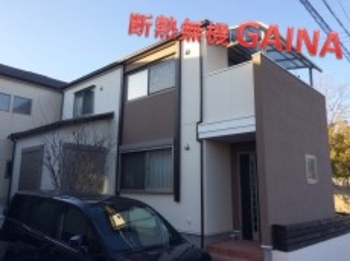 外壁、屋根共に断熱無機ガイナです！ジョリパット仕上げ部がアクセントです☆