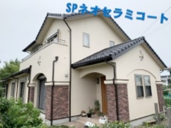 高耐久な無機塗料で塗り替え！塗装前より淡い色を選定して、艶調整をするこだわりです☆