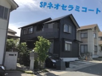 無機塗料で塗り替え！全面ブラック色の艶消しで、とてもスタイリッシュなお家に☆