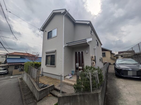 日進市 F様邸 外壁屋根塗装リフォーム／屋根瓦ビス緩み戻し／屋根・外壁クラック補修