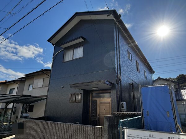 日進市 M様邸 外壁屋根塗装リフォーム／サイディング欠損補修／エアコンホーステープ巻き戻し