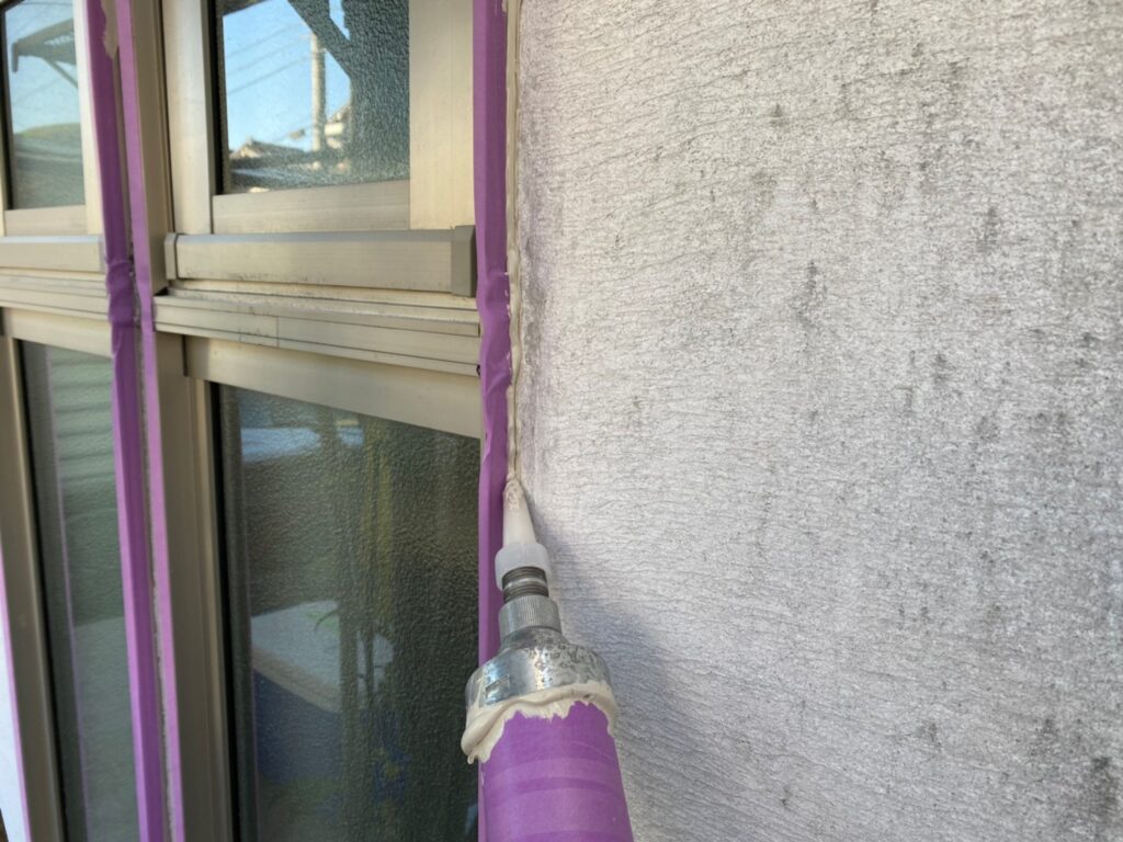 新しいコーキングを重鎮します。